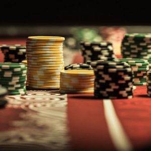 2026 過年撲克牌玩什麼？12款過年賭錢遊戲推薦，年假不再無聊！